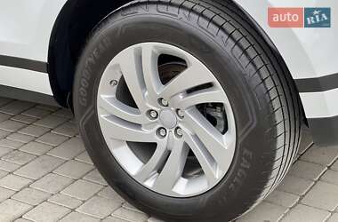 Позашляховик / Кросовер Land Rover Range Rover Evoque 2020 в 