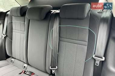 Позашляховик / Кросовер Land Rover Range Rover Evoque 2020 в 