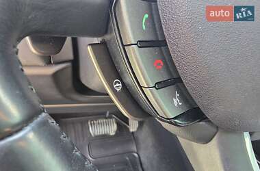 Внедорожник / Кроссовер Land Rover Range Rover Evoque 2015 в 