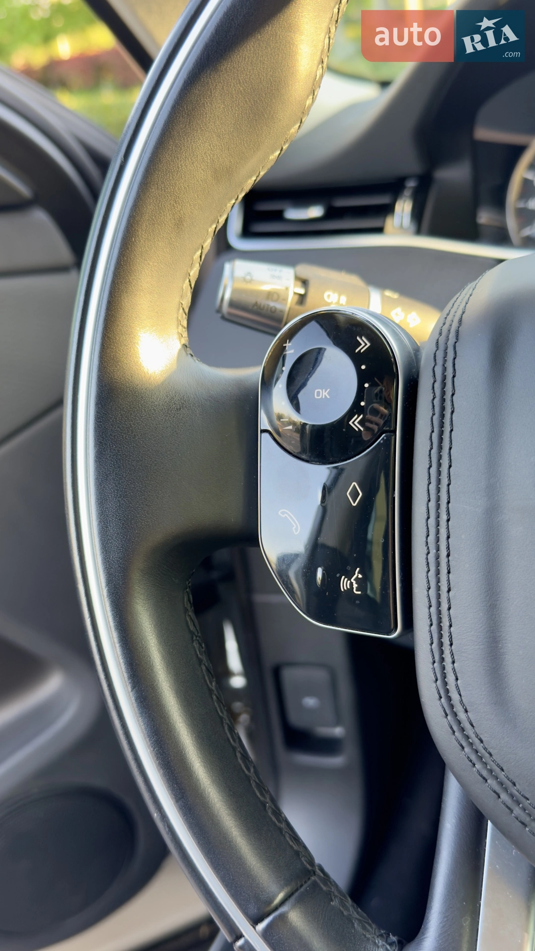 2020 Land Rover Range Rover Evoque - мініатюра 11