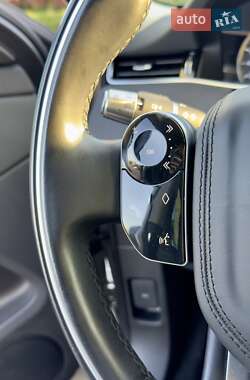 Позашляховик / Кросовер Land Rover Range Rover Evoque 2020 в 