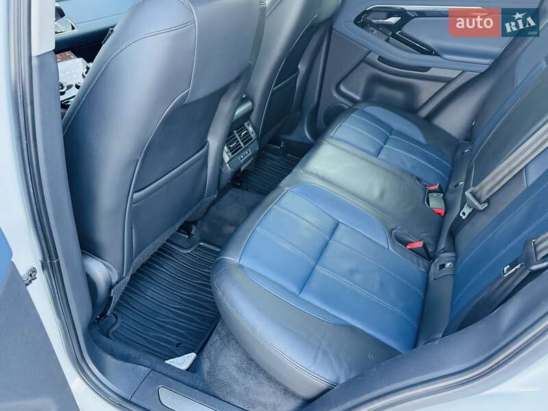 Внедорожник / Кроссовер Land Rover Range Rover Evoque 2019 в Киеве