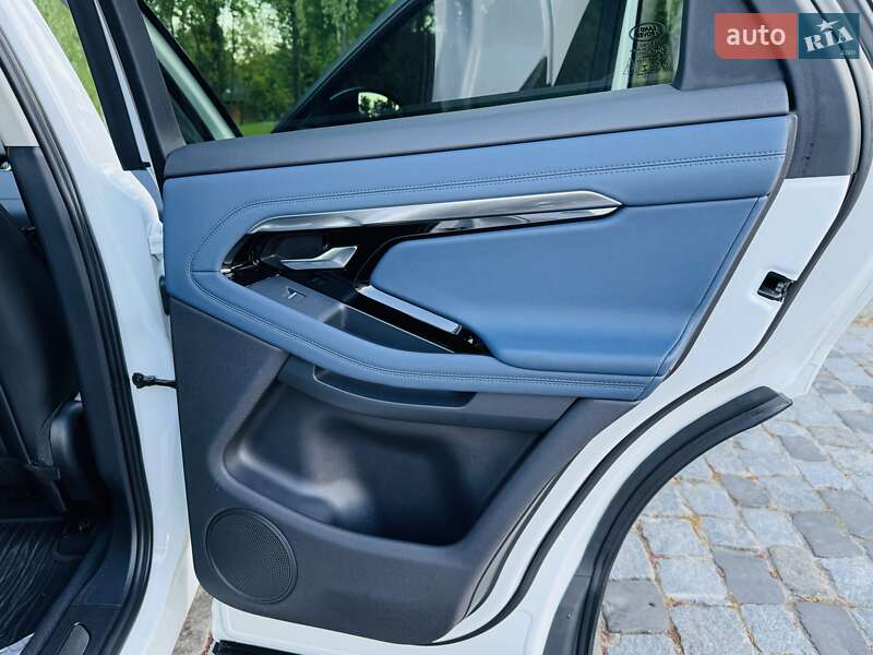 Внедорожник / Кроссовер Land Rover Range Rover Evoque 2019 в Киеве