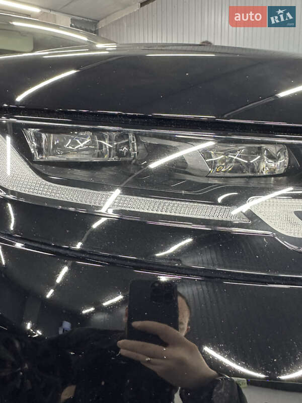 Внедорожник / Кроссовер Land Rover Range Rover Evoque 2020 в Киеве