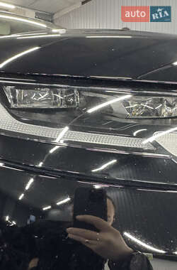 Внедорожник / Кроссовер Land Rover Range Rover Evoque 2020 в 