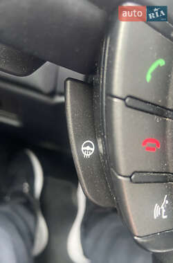 Внедорожник / Кроссовер Land Rover Range Rover Evoque 2013 в 