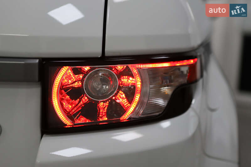 Внедорожник / Кроссовер Land Rover Range Rover Evoque 2015 в Дрогобыче
