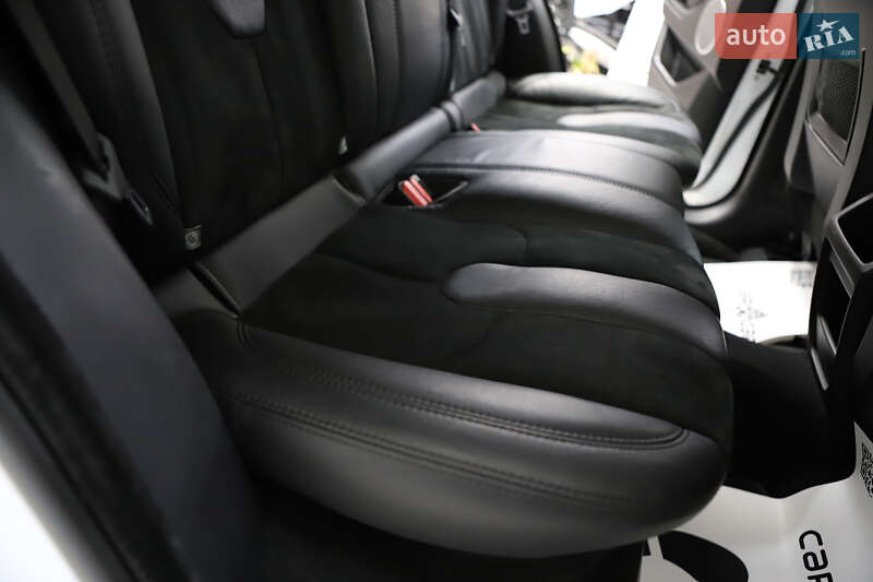 Внедорожник / Кроссовер Land Rover Range Rover Evoque 2015 в Дрогобыче