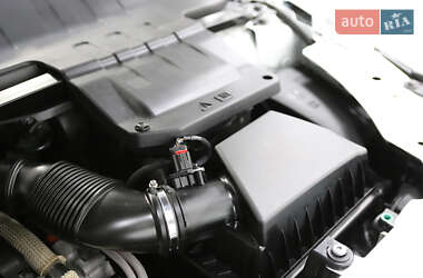 Внедорожник / Кроссовер Land Rover Range Rover Evoque 2015 в 