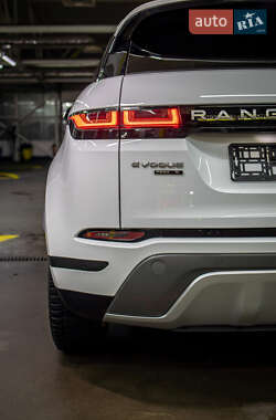 Позашляховик / Кросовер Land Rover Range Rover Evoque 2019 в 
