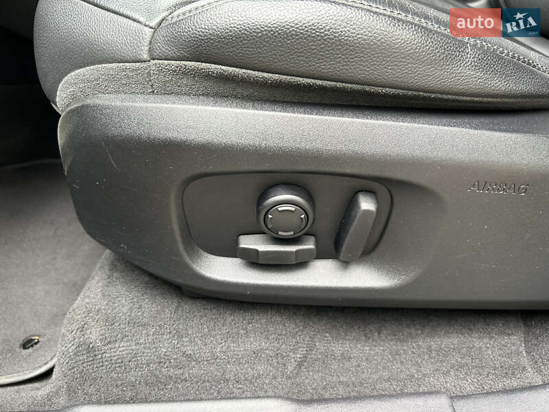 Внедорожник / Кроссовер Land Rover Range Rover Evoque 2015 в Львове