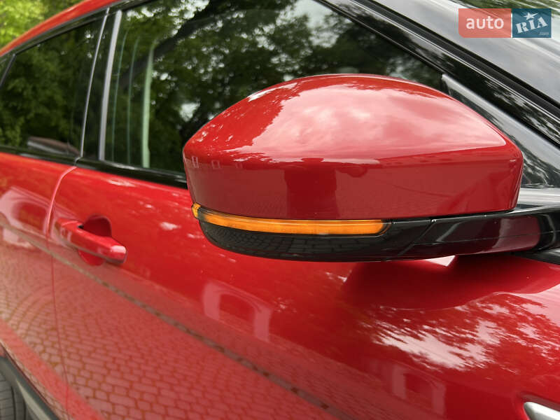 Внедорожник / Кроссовер Land Rover Range Rover Evoque 2015 в Львове