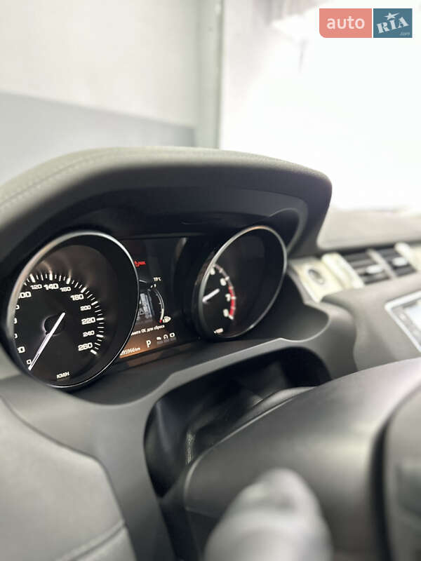 Внедорожник / Кроссовер Land Rover Range Rover Evoque 2015 в Киеве фото 16 Внедорожник / Кроссовер Land Rover Range Rover Evoque 2015 в Киеве