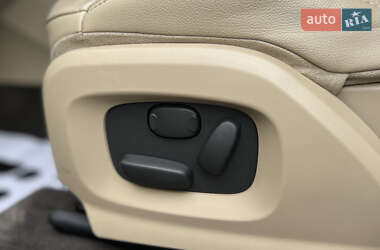 Внедорожник / Кроссовер Land Rover Range Rover Evoque 2012 в 
