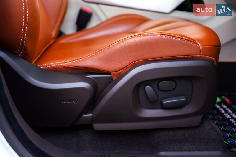 Внедорожник / Кроссовер Land Rover Range Rover Evoque 2013 в Луцке