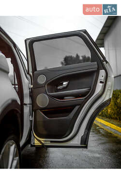 Позашляховик / Кросовер Land Rover Range Rover Evoque 2015 в Чернівцях