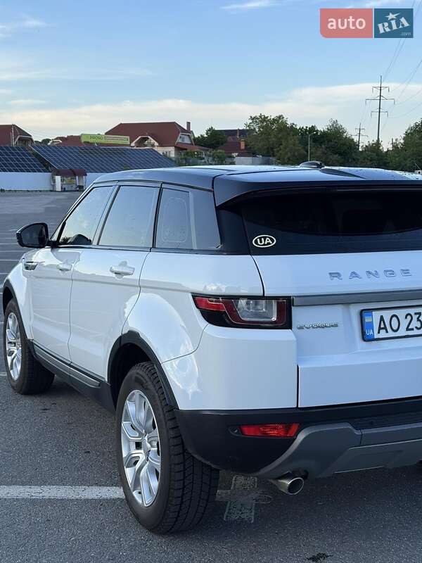 Внедорожник / Кроссовер Land Rover Range Rover Evoque 2015 в Ужгороде