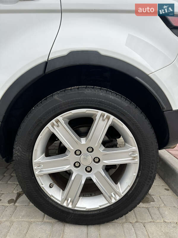 Внедорожник / Кроссовер Land Rover Range Rover Evoque 2014 в Виннице