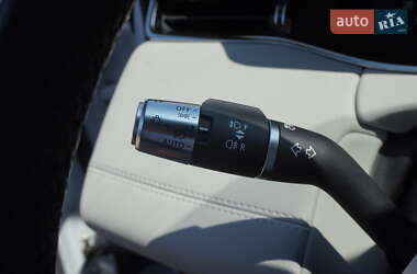 Внедорожник / Кроссовер Land Rover Range Rover Evoque 2019 в 