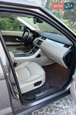 Внедорожник / Кроссовер Land Rover Range Rover Evoque 2015 в 