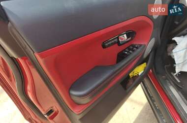 Внедорожник / Кроссовер Land Rover Range Rover Evoque 2012 в 