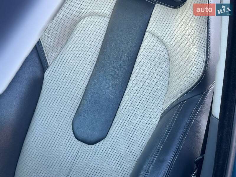 Внедорожник / Кроссовер Land Rover Range Rover Evoque 2012 в Вараше