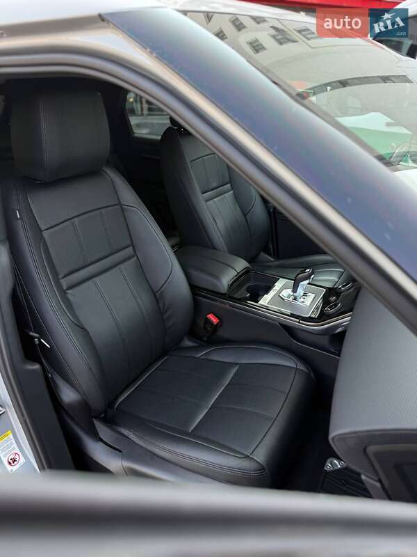 Позашляховик / Кросовер Land Rover Range Rover Evoque 2021 в Чернівцях