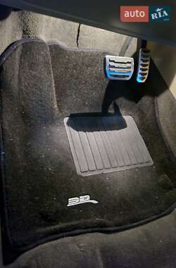 Внедорожник / Кроссовер Land Rover Range Rover Evoque 2011 в 