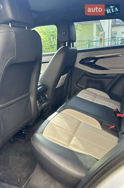 Внедорожник / Кроссовер Land Rover Range Rover Evoque 2019 в 