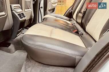 Внедорожник / Кроссовер Land Rover Range Rover Evoque 2017 в 