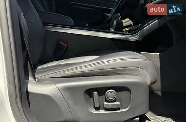 Внедорожник / Кроссовер Land Rover Range Rover Evoque 2020 в 