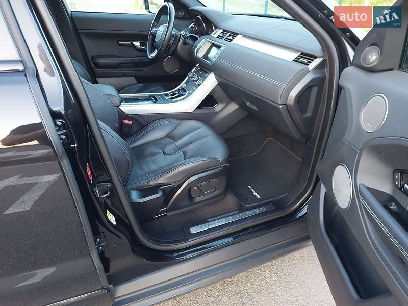Внедорожник / Кроссовер Land Rover Range Rover Evoque 2015 в Ровно