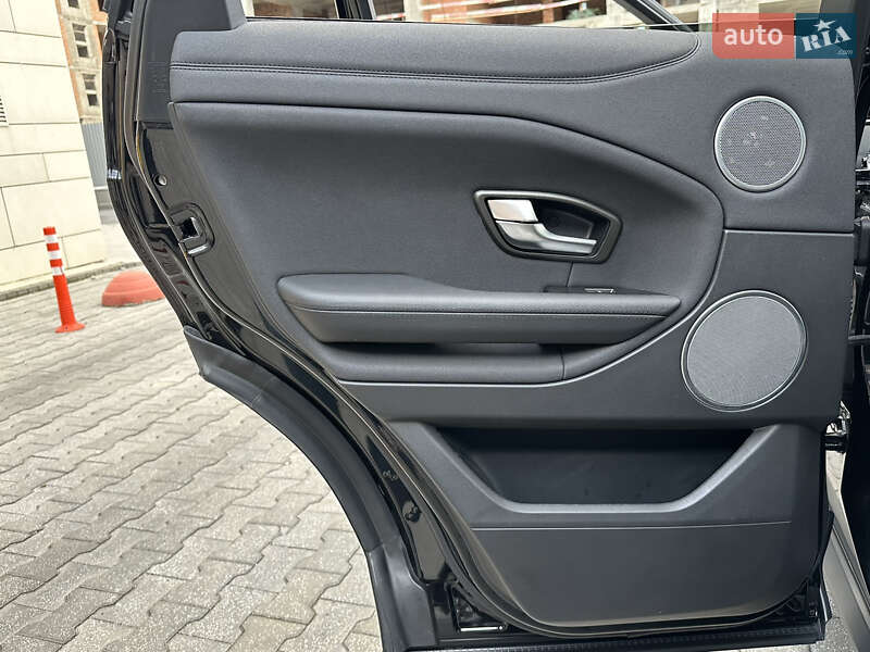 Позашляховик / Кросовер Land Rover Range Rover Evoque 2017 в Києві