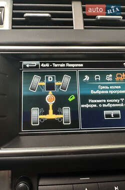Внедорожник / Кроссовер Land Rover Range Rover Evoque 2015 в 