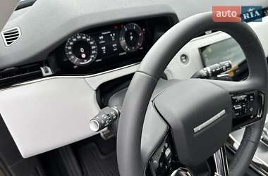 Внедорожник / Кроссовер Land Rover Range Rover Evoque 2023 в 