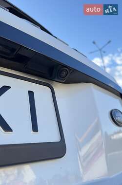 Внедорожник / Кроссовер Land Rover Range Rover Evoque 2012 в 
