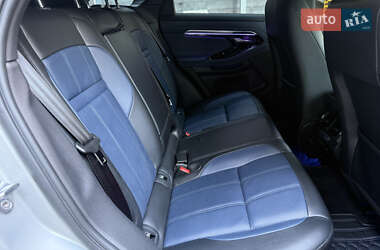 Внедорожник / Кроссовер Land Rover Range Rover Evoque 2020 в 