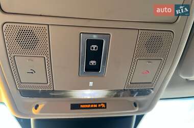 Внедорожник / Кроссовер Land Rover Range Rover Evoque 2015 в 