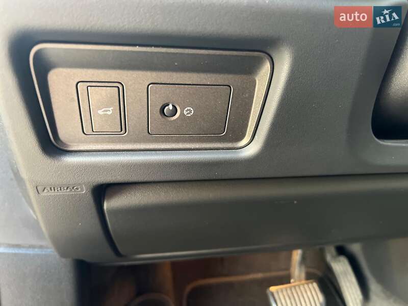 Внедорожник / Кроссовер Land Rover Range Rover Evoque 2015 в Киеве