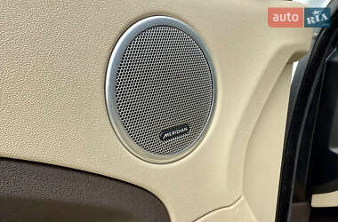 Внедорожник / Кроссовер Land Rover Range Rover Evoque 2013 в 