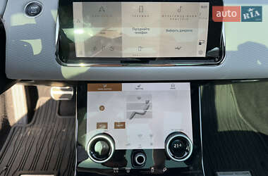 Внедорожник / Кроссовер Land Rover Range Rover Evoque 2023 в 