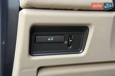 Внедорожник / Кроссовер Land Rover Range Rover Evoque 2015 в 