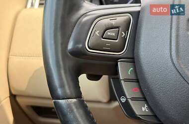 Внедорожник / Кроссовер Land Rover Range Rover Evoque 2015 в 
