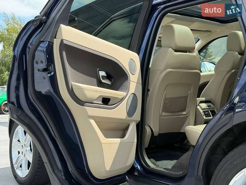 Позашляховик / Кросовер Land Rover Range Rover Evoque 2015 в Рівному