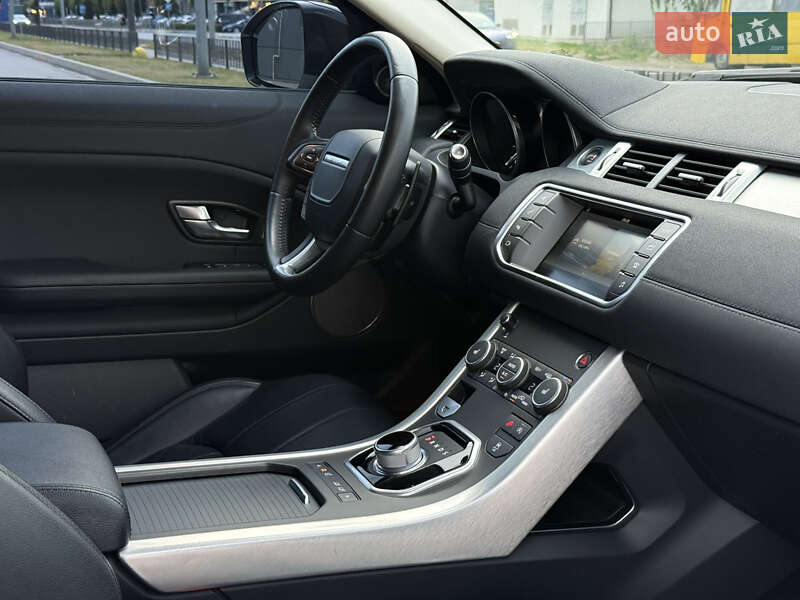 Внедорожник / Кроссовер Land Rover Range Rover Evoque 2016 в Киеве