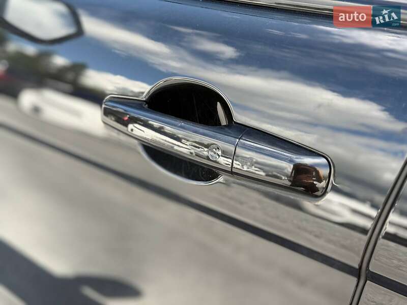 Позашляховик / Кросовер Land Rover Range Rover Evoque 2014 в Рівному