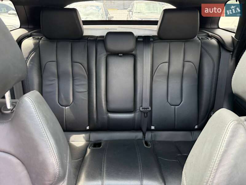 Позашляховик / Кросовер Land Rover Range Rover Evoque 2014 в Рівному