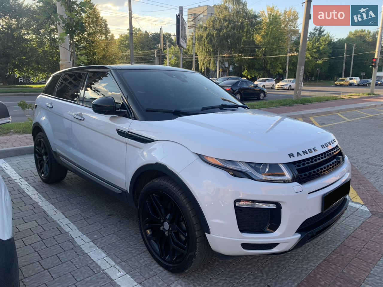 2019 Land Rover Range Rover Evoque - мініатюра 27