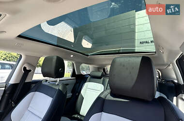 Позашляховик / Кросовер Land Rover Range Rover Evoque 2024 в 