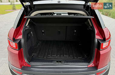 Внедорожник / Кроссовер Land Rover Range Rover Evoque 2015 в 